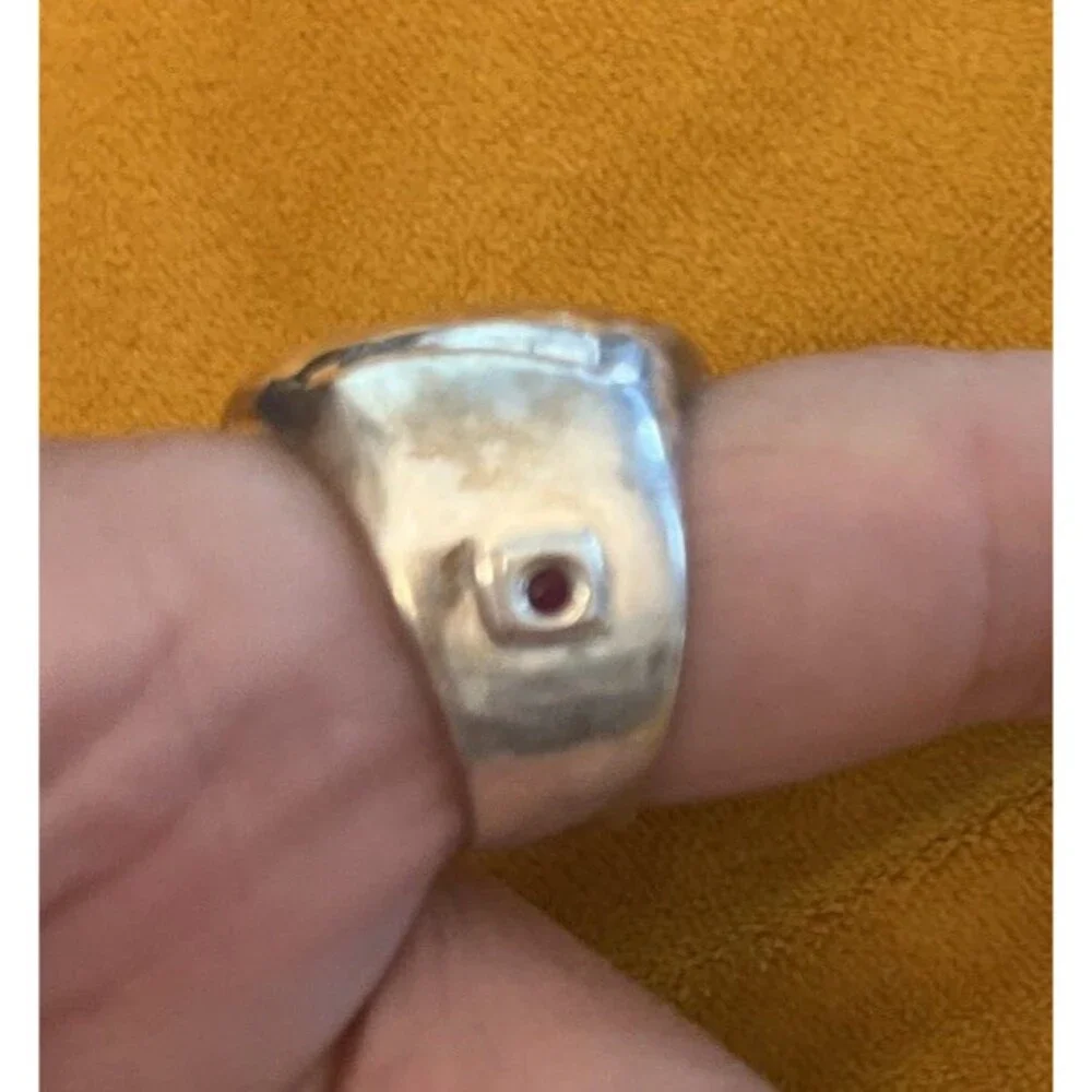Vintage Sterling Silver ELLE Hammered Textured Ruby Statement Ring Size 7.5
